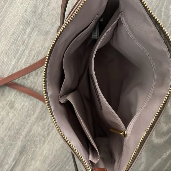 Fossil Fiona Large Crossbody - Picture 5 of 6